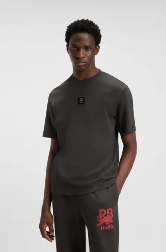 HUGO x RB T-Shirt mit Bullen-Logo-Aufnäher