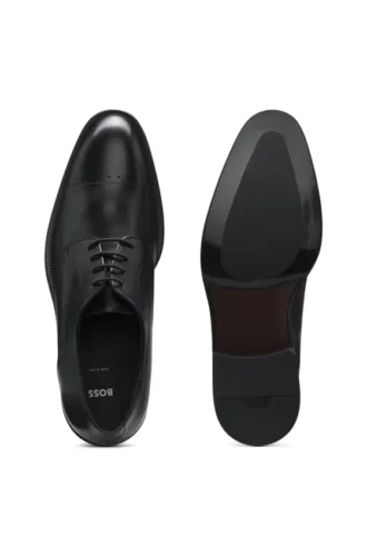 In Italien gefertigte Derby-Schuhe aus Leder mit Zehenkappe