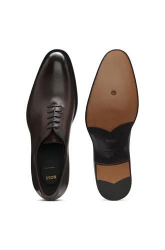 In Italien gefertigte Oxford-Schuhe aus poliertem Leder