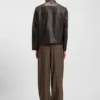 Jacke aus genarbtem Leder in schmaler Passform