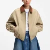 Jacke aus Stretch-Baumwolle mit kontrastierendem Cordkragen Jacke aus Stretch-Baumwolle mit kontrastierendem Cordkragen