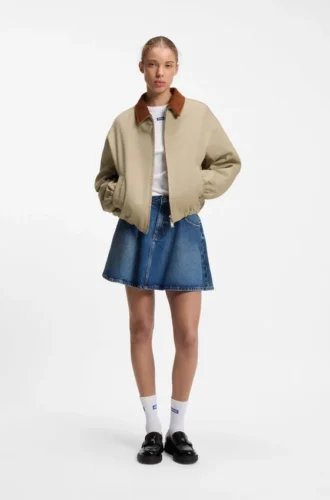 Jacke aus Stretch-Baumwolle mit kontrastierendem Cordkragen