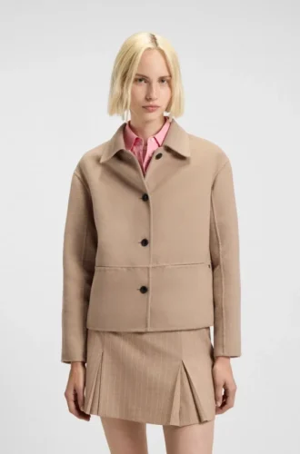 Jacke in lockerer Passform mit Knopfleiste