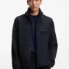 Jacke mit verstaubarer Kapuze und wasserabweisender Ausrüstung