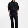 Jacke mit verstaubarer Kapuze und wasserabweisender Ausrüstung