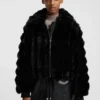 Jacke mit verstellbarem Saum aus Kunstfell