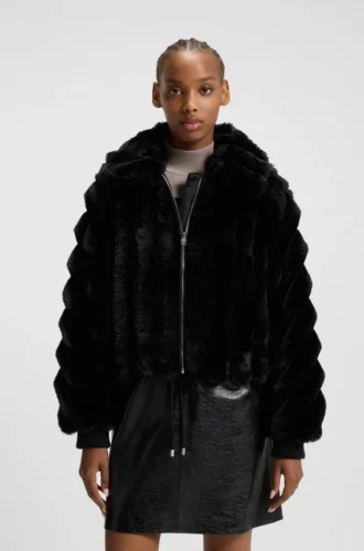 Jacke mit verstellbarem Saum aus Kunstfell