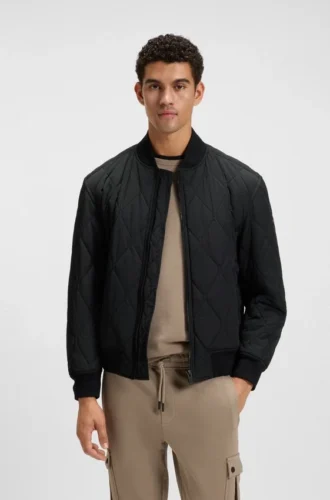 Jacke mit Zwiebel-Steppmuster und wasserabweisender Ausrüstung
