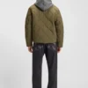 Jacke mit Zwiebel-Steppmuster und wasserabweisender Ausrüstung