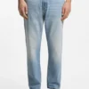 Jeans in lockerer, konisch zulaufender Passform aus hellblauem Denim Jeans in lockerer, konisch zulaufender Passform aus hellblauem Denim