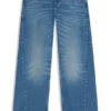Jeans in lockerer Passform mit abgestuften Säumen