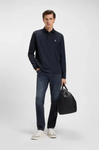 Jeans in Maine-Blau mit Regular-Fit aus gestricktem Denim