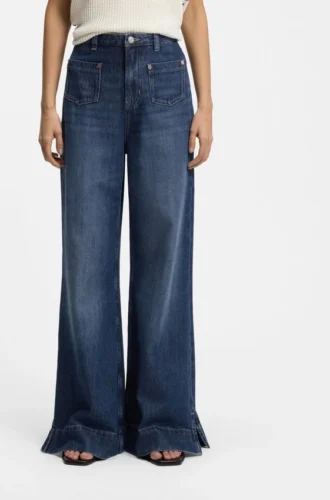 Jeans mit ausgestelltem Schnitt aus blauem Denim