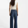 Jeans mit ausgestelltem Schnitt aus blauem Denim