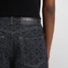 Jeans mit extrabreitem Bein aus Denim mit geometrischem Print