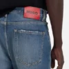 Jeans mit lockerer, konisch zulaufender Passform aus blauem Denim aus ägyptischer Baumwolle