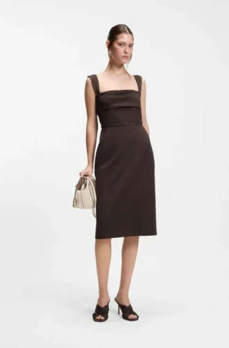 Jerseykleid in schmaler Passform mit Lagen-Detail