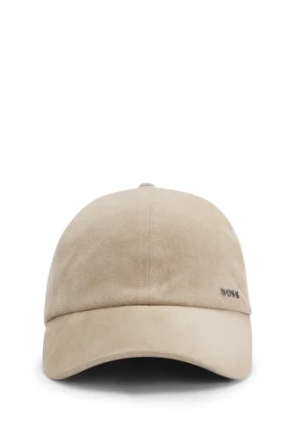 Kappe aus Wildleder mit Metall-Logo-Niete