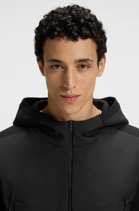 Kapuzenjacke in Regular-Fit mit Wetterschutz Kapuzenjacke in Regular-Fit mit Wetterschutz
