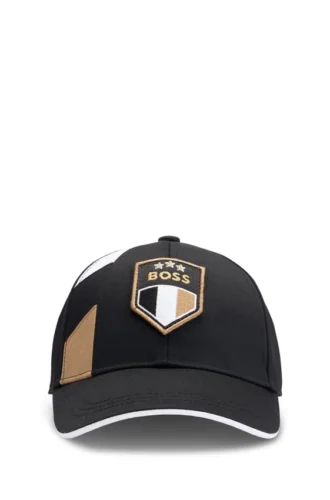 Kinder-Cap mit charakteristischen Details und Colour-Blocking
