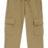 Kinder-Jogginghose aus geknittertem Fleece mit Cargotaschen Kinder-Jogginghose aus geknittertem Fleece mit Cargotaschen