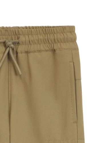 Kinder-Jogginghose aus geknittertem Fleece mit Cargotaschen