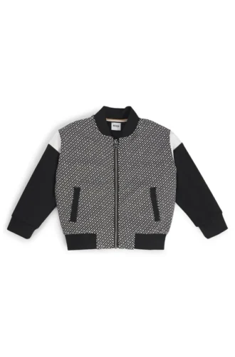 Kinder-Strickjacke mit Reißverschluss und Monogramm auf der Vorderseite