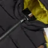 Kinderjacke mit Camouflage-Akzenten aus Sherpa Kinderjacke mit Camouflage-Akzenten aus Sherpa