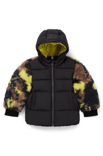 Kinderjacke mit Camouflage-Akzenten aus Sherpa