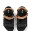 Kindersandalen mit kontrastierendem Logo Kindersandalen mit kontrastierendem Logo
