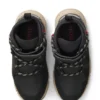 Kinderstiefel aus Wildleder und Kunstleder Kinderstiefel aus Wildleder und Kunstleder