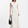 Kleid aus Bouclé-Garn in schmaler Passform
