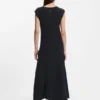 Kleid aus Bouclé-Garn in schmaler Passform