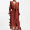 Kleid aus Crêpe-Georgette mit abnehmbarem Schal
