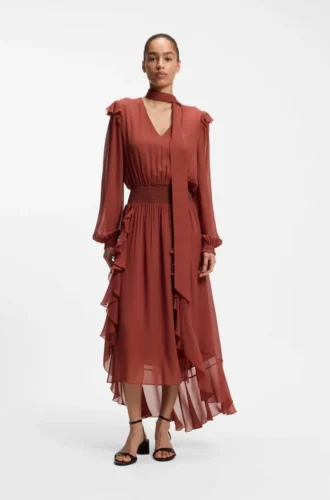 Kleid aus Crêpe-Georgette mit abnehmbarem Schal