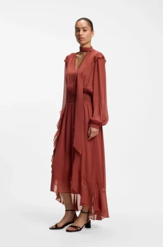 Kleid aus Crêpe-Georgette mit abnehmbarem Schal