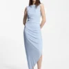 Kleid aus Krepp mit gerafftem, asymmetrischem Saum