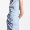 Kleid aus Krepp mit gerafftem, asymmetrischem Saum