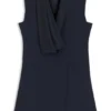Kleid im Smoking-Stil mit drapiertem Revers