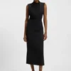 Kleid mit Drapierungsdetails und Stehkragen