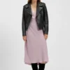 Kleid mit geraffter Vorderseite aus Crinkle-Satin