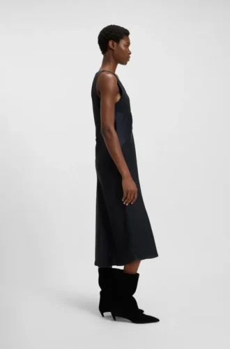 Kleid mit geraffter Vorderseite aus Crinkle-Satin