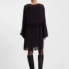Kleid mit gesmoktem Bund und Plisseefalten