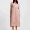Kleid mit Gürtel aus Crinkle-Chiffon