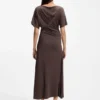 Kleid mit Raffungen in schmaler Passform
