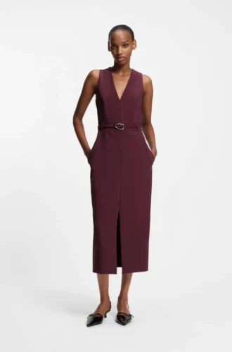 Kleid mit Schnallendetail und V-Ausschnitt