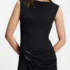 Kleid mit Schnallendetail und Wickeleffekt