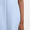 Kleid mit V-Ausschnitt und Nahtdetails