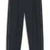 Konisch zulaufende Hose mit wasserabweisender Ausrüstung
