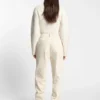 Kurzer Pullover aus Wollmischung mit mehrlagigem Ausschnitt